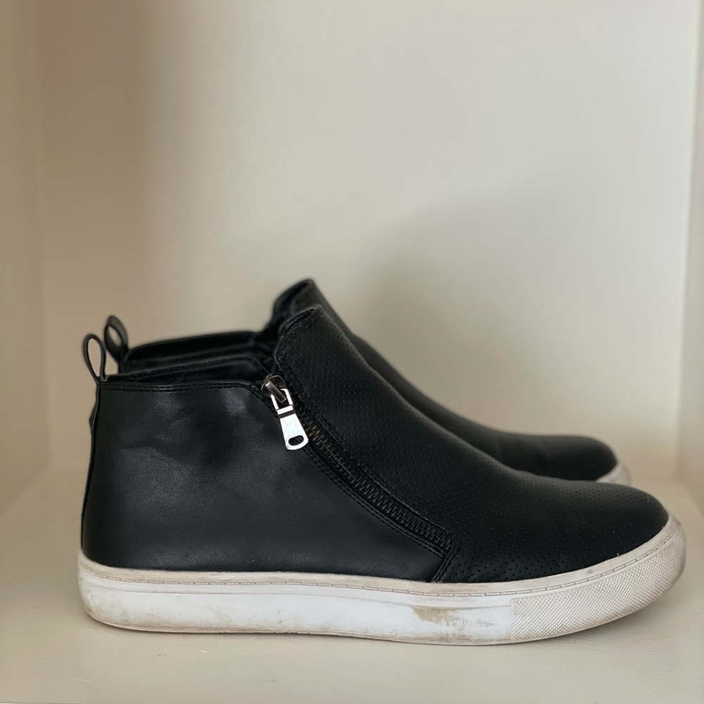 Steve Madden Side Zip Ankle Sneakers 9